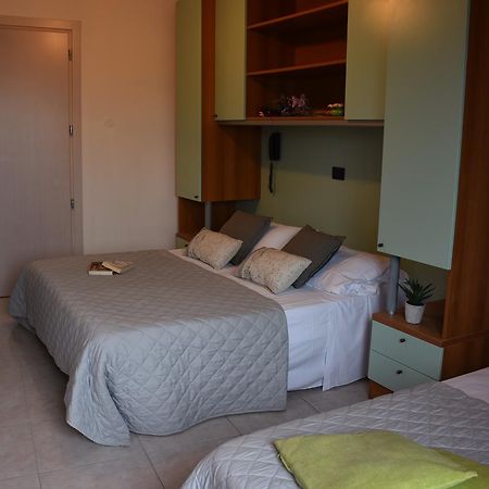 Hotel Gambrinus Rimini Luaran gambar