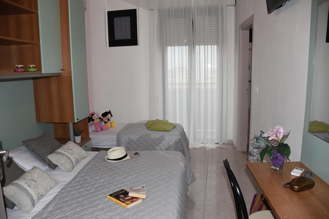 Hotel Gambrinus Rimini Luaran gambar