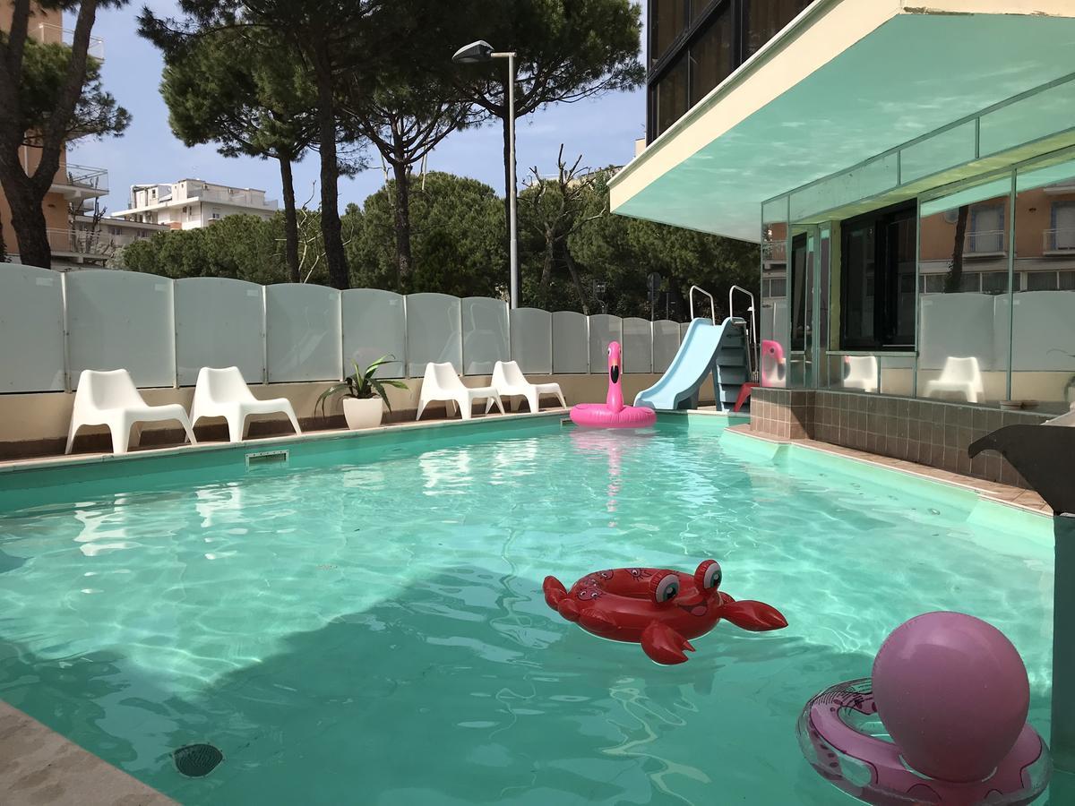 Hotel Gambrinus Rimini Luaran gambar